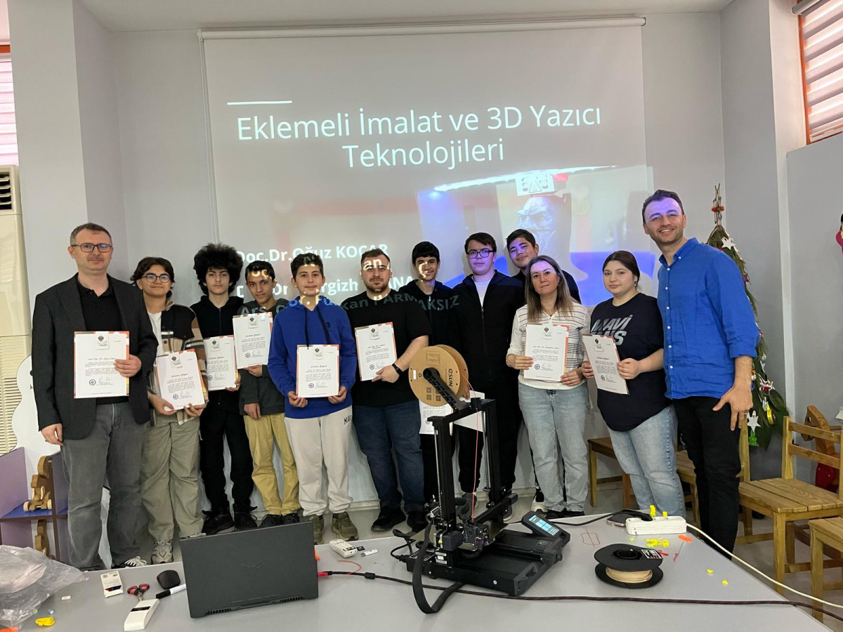 OYUNCAK MÜZESİ’NDE 3D YAZICI VE BASKI EĞİTİMİ VERİLDİ